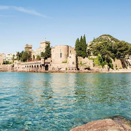 Ideal Couple, Magnifique 2 Pieces Piscine Apartment Mandelieu